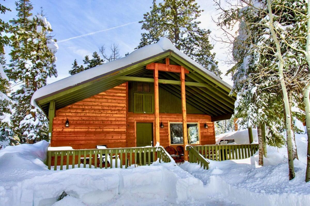 Lovely Log Cabin With Fire Pit! Duck Creek Village Eksteriør billede